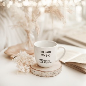Biały kubek porcelanowy 300 ml - zabawny napis nie chce mi się dla miłośnika humoru na urodziny