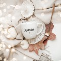 Kubek 300 ml - Jesieniara ZŁOTE SERCE Zbliżenie na złote zdobienie serca na białym kubku porcelanowym Jesieniara nadzwyczajnie.mom