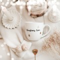 Kubek 300 ml - Christmas time  ZŁOTE CHOINKI Kubek porcelanowy ze złotym zdobieniem Christmas time ZŁOTE CHOINKI nadzwyczajnie.mom — widok z boku na białym tle