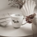 Biały Kubek Porcelanowy 300 ml - Napis Dzień Dobry Myszko ze Złotym Sercem dla Partnerki na Rocznicę Zbliżenie na złote zdobienie serca na białym kubku porcelanowym Biały Kubek Porcelanowy 300 ml - Napis Dzień Dobry Myszko