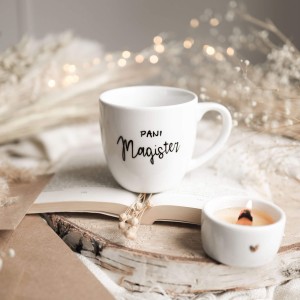 Biały kubek porcelanowy 300 ml - napis pani magister na ukończenie studiów dla absolwentki
