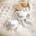 Kubek 500 ml - Pan z nazwiskiem Eleganckie opakowanie prezentowe kubka porcelanowego ze złotym zdobieniem nadzwyczajnie.mom — Pan z nazwiskiem