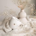 Biały kubek porcelanowy 300 ml - napis you're mine ze złotym sercem dla ukochanej osoby na walentynki Eleganckie opakowanie prezentowe kubka porcelanowego ze złotym sercem nadzwyczajnie.mom — You're mine