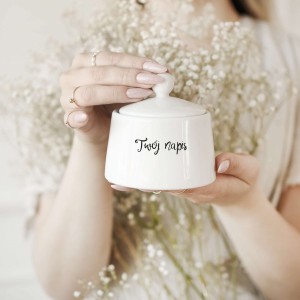Biała cukiernica porcelanowa z personalizacją - Twój napis dla bliskiej osoby na każdą okazję