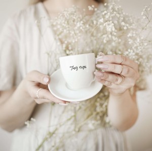 Biała Filiżanka Porcelanowa Espresso ze Spodkiem z Personalizacją 100 ml - na Każdą Okazję