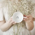 Biała Filiżanka Porcelanowa z Talerzykiem CIENKI RANT z Personalizacją 200 ml - Twój Napis dla Bliskiej Osoby na Każdą Okazję mieszany-na-dnie.jpg